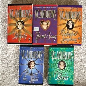 V.C. Andrews Book Set - 5 Novels